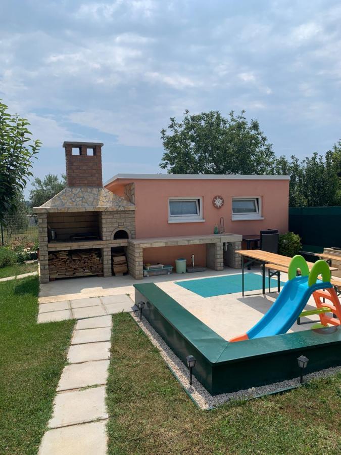 אומאג Apartments Rosa מראה חיצוני תמונה