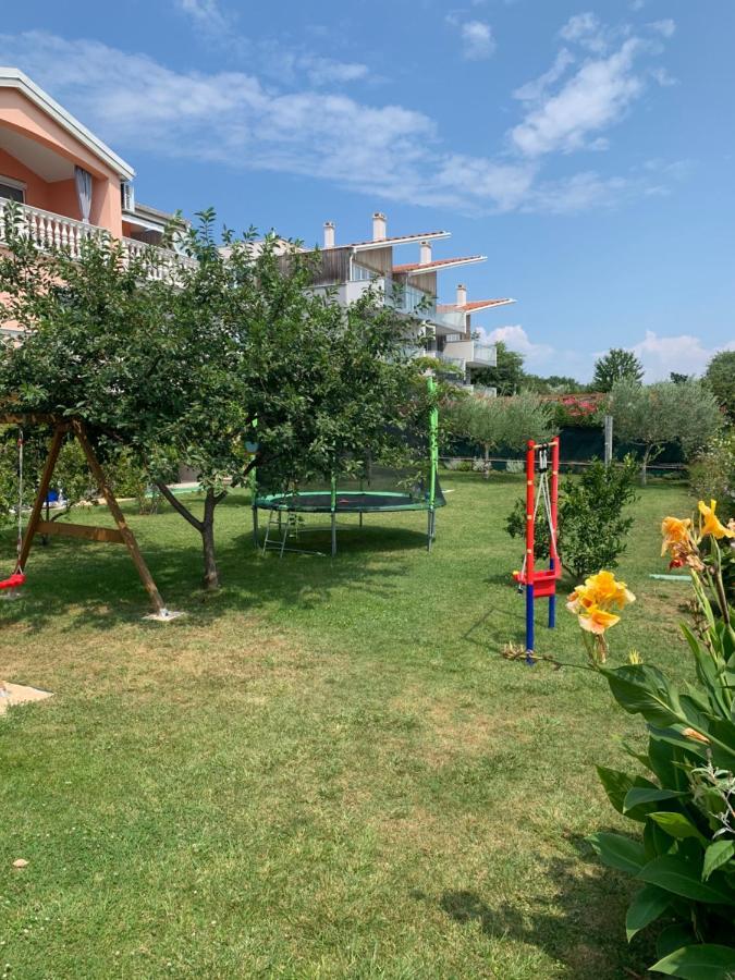 אומאג Apartments Rosa מראה חיצוני תמונה