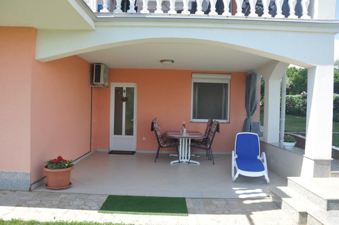 אומאג Apartments Rosa מראה חיצוני תמונה