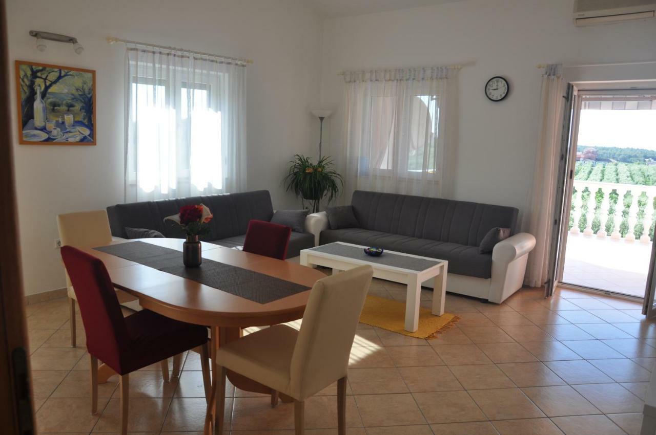 אומאג Apartments Rosa מראה חיצוני תמונה