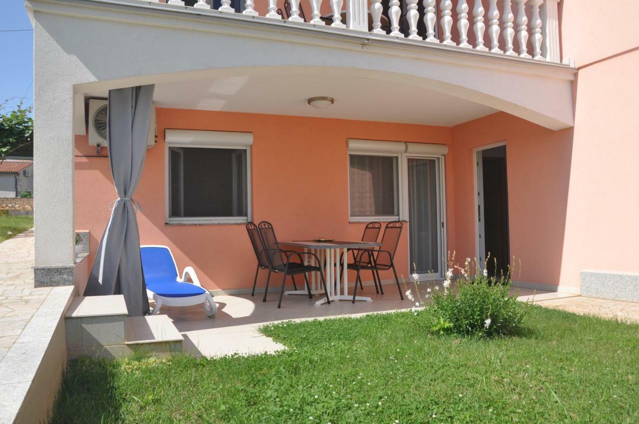 אומאג Apartments Rosa מראה חיצוני תמונה